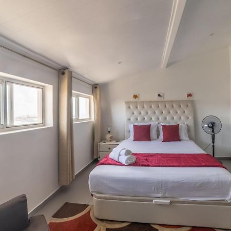 A Casa Da Mizi Hotell Praia Exteriör bild