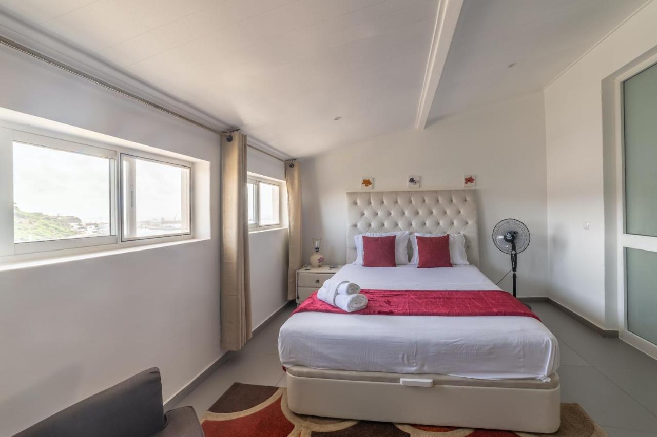 A Casa Da Mizi Hotell Praia Exteriör bild